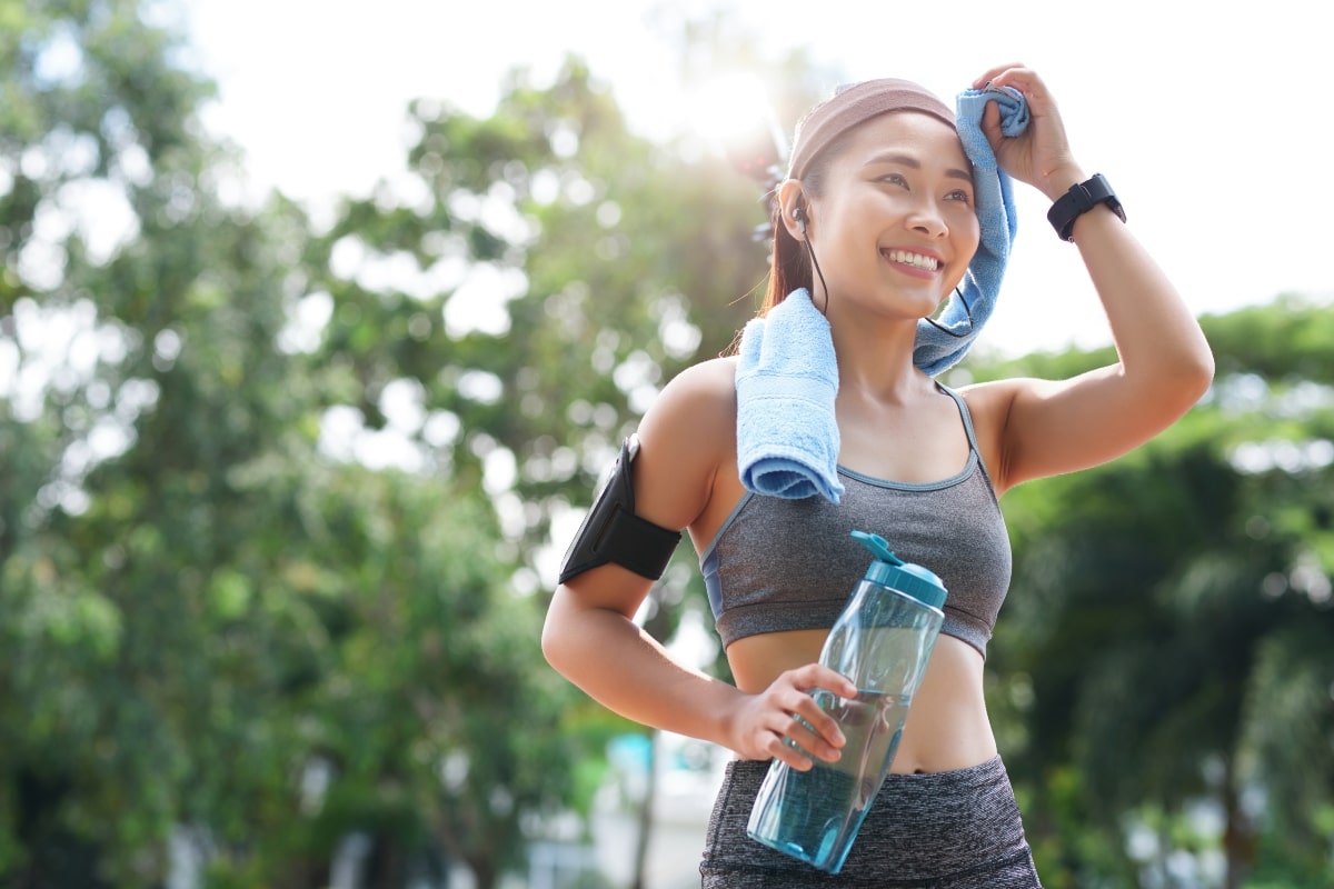 ¿Es bueno tomar agua después de hacer ejercicio? 